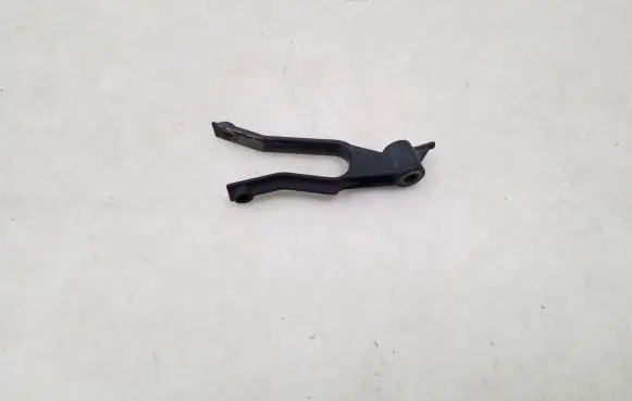 Opel Zafira B Radiator mount bracket 13162131
