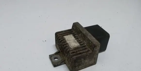 Mitsubishi Carisma Glow plug pre-heat relay