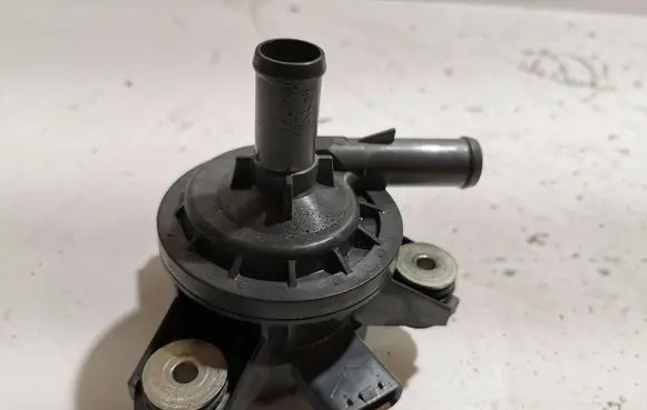Volvo V60 Electric auxiliary coolant/water pump 31319023