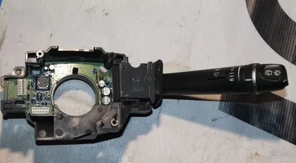 Volvo XC90 Indicator stalk 30798519