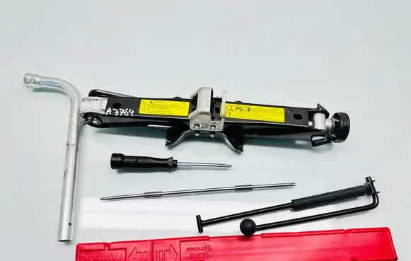 Audi A4 S4 B8 8K Tool set 