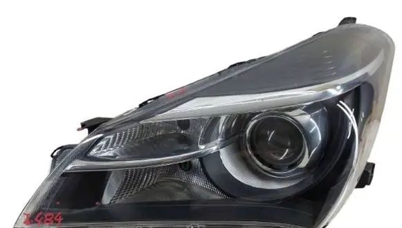 Toyota Yaris Headlight/headlamp