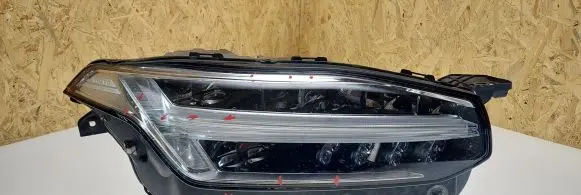 Volvo XC90 Headlight/headlamp 32228689 4013699