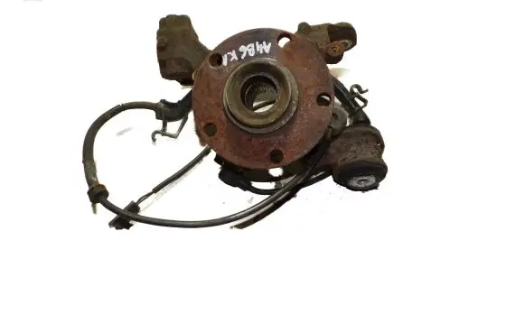 Audi A4 S4 B6 8E 8H Rear wheel hub spindle/knuckle 