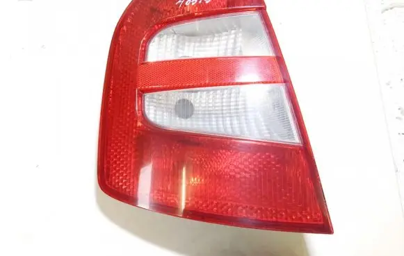 Skoda Fabia Mk1 (6Y) Rear/tail lights 6y6945095