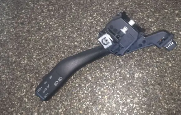 Volkswagen Golf Plus Indicator stalk 1K0953513A
