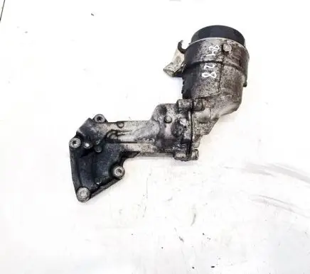 Mercedes-Benz CLS C219 Engine mounting bracket 6421800010 6740273366