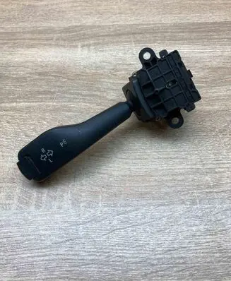 BMW X3 E83 Indicator stalk 8363668