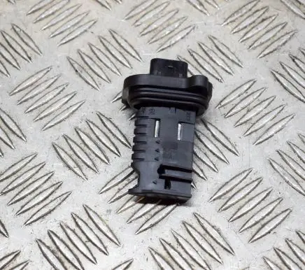 BMW 2 F22 F23 Mass air flow meter 0280218266 7602038