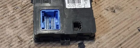 Peugeot 308 Air conditioner control unit module 9811039380