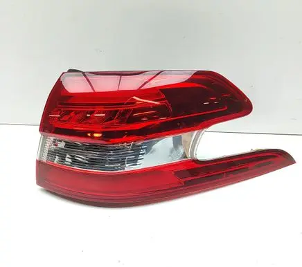 Peugeot 308 Rear/tail lights 9678093880