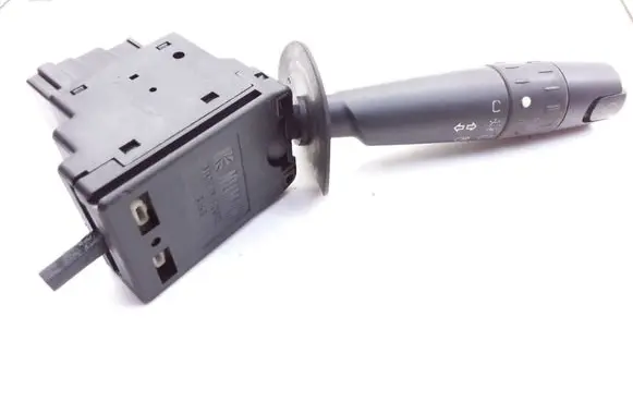 Peugeot 605 Indicator stalk 96063790