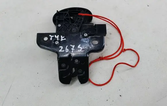 Alfa Romeo Giulia Tailgate lock latch 3037075