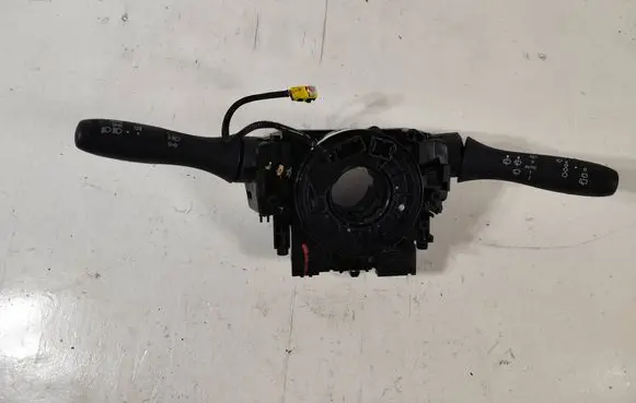 Renault Captur II Wiper turn signal indicator stalk/switch 255674797R