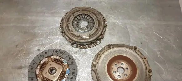 Ford Focus Clutch set kit 4M5G7563JC