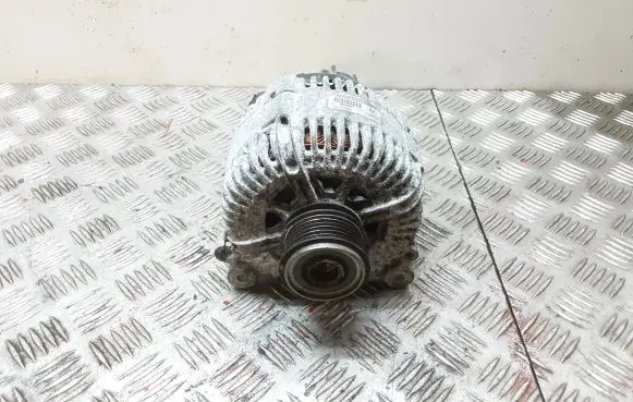 Audi A6 S6 C6 4F Generator/alternator TG17C054 609595