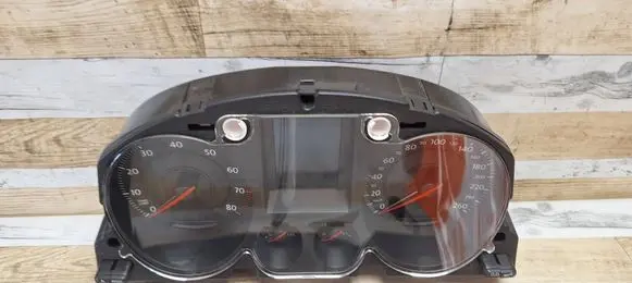 Volkswagen PASSAT B6 Speedometer (instrument cluster) V0018000 3C0920870 A2C53106067