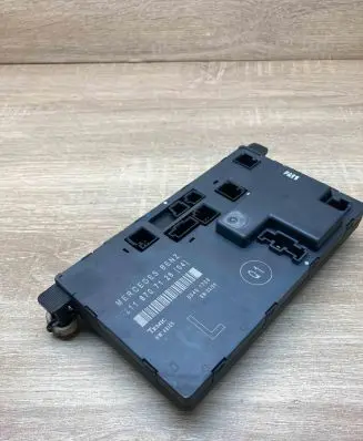 Mercedes-Benz E W211 Door control unit/module 2118707126 00401708