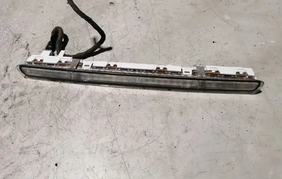 Opel Vectra C Third/center stoplight 13157774