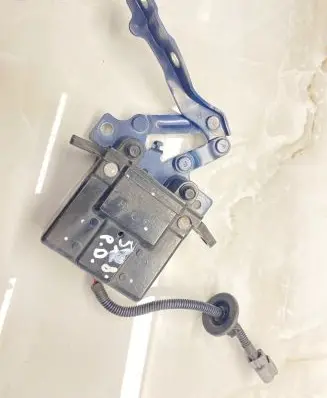 Hyundai Santa Fe Bonnet Pedestrian Airbag Actuator 791602W000 HJZ0191