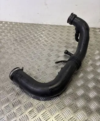 Mercedes-Benz E W212 Turbo air intake inlet pipe/hose A271090