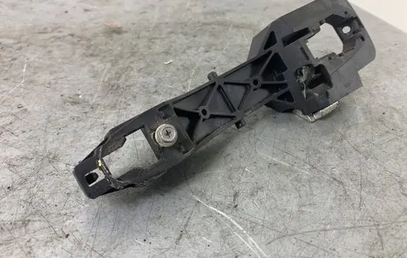 KIA Ceed Rear door exterior handle/bracket BASEFRRL