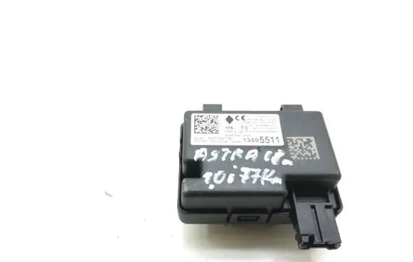 Opel Astra K Door central lock control unit/module 13595511