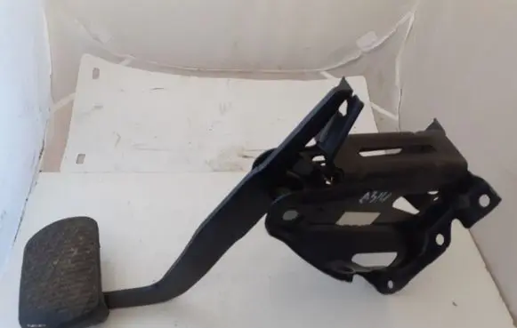 Mercedes-Benz Sprinter W906 Brake pedal A9062901101