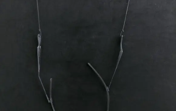 Volvo V50 Windshield/front glass wiper blade 30698250 30698249