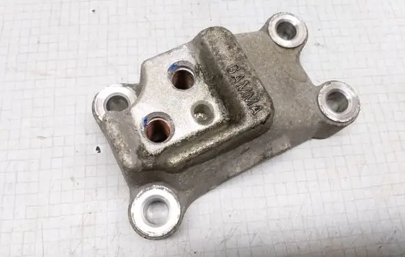 KIA Ceed Engine mounting bracket