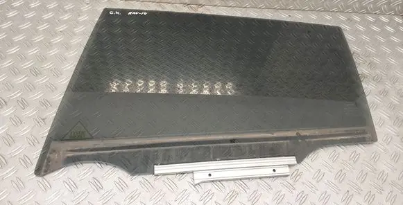 Toyota RAV 4 (XA40) Rear door window glass 