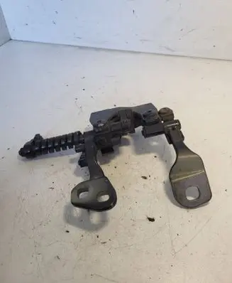 BMW 3 E90 E91 Tailgate/trunk/boot hinge 7119041