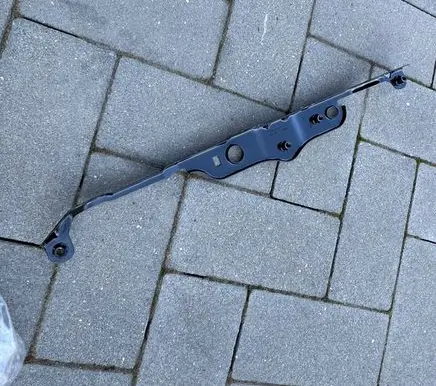 Porsche 911 992 Fender mounting bracket 992809574 8056800910 992809574ygrv