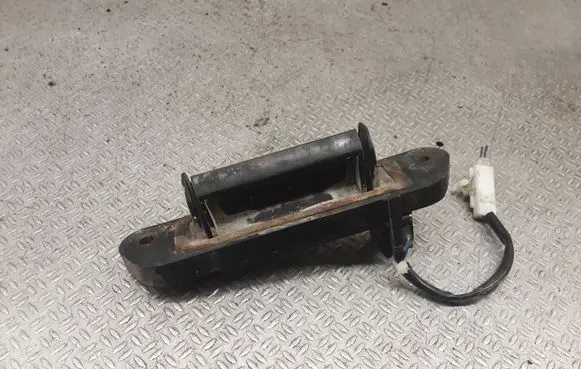 Mitsubishi Grandis Tailgate/trunk/boot exterior handle 