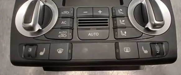 Audi A3 S3 8P Climate control unit 8P0820043BN A2C53380927