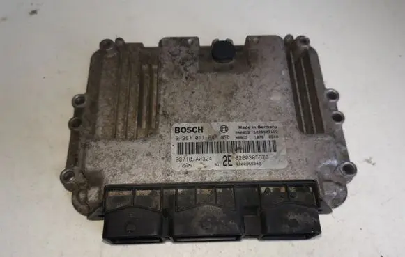 Nissan Primera Engine control unit/module 0281011646 23710AW324
