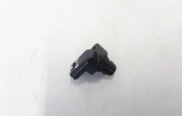 Volvo S80 Camshaft position sensor 8658495