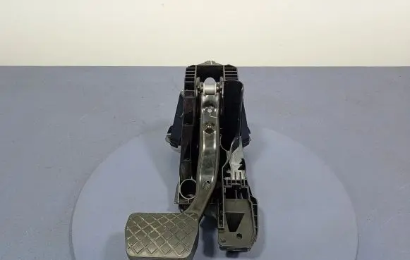 Volkswagen Tiguan Allspace Accelerator throttle pedal 5QN723058A