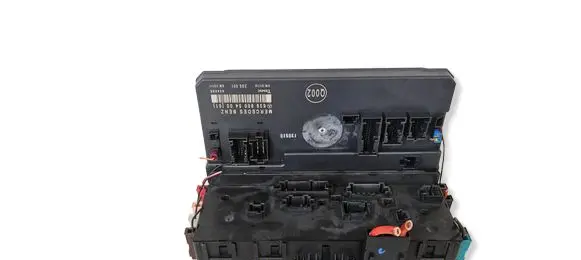 Mercedes-Benz Vito Viano W639 SAM control unit 6399005400 ZGS001 404435