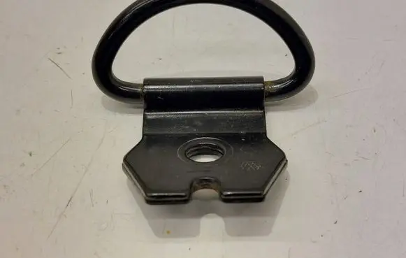 Volkswagen PASSAT B6 Bracket in trunk/boot 3C0857935