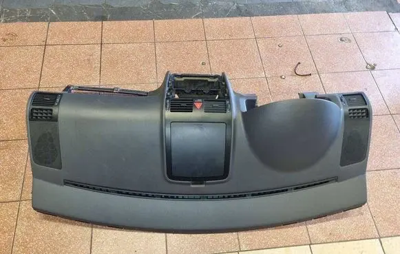 Volkswagen Touran I Dashboard 1T1857001