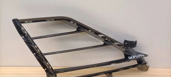 Lamborghini Urus Front bumper lower grill 4ML807681B
