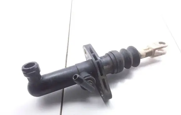 Volvo S40, V40 Clutch master cylinder 30611705 KG1955TP01