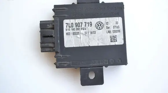 Volkswagen Touareg I Other devices 7L0907719