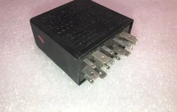 Audi A6 S6 C5 4B Other relay 4B0919471 5KG00656804 35W55W