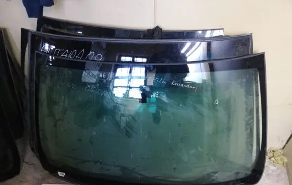 Opel Insignia A Front windscreen/windshield window 