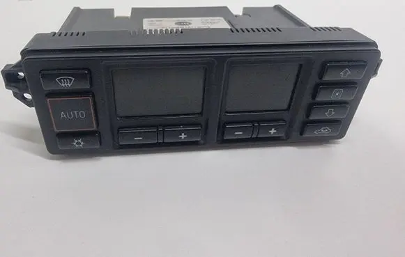 Audi A4 S4 B5 8D Climate control unit 8L0820043D 5HB00760804