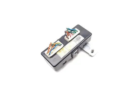 Hyundai Santa Fe Fuse module 952302B225