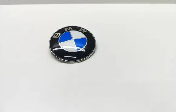 BMW 5 E60 E61 Manufacturer badge logo/emblem 8132375 51148132375