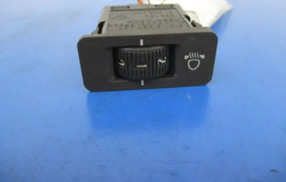 BMW 5 E34 Other devices 6131-83620460
